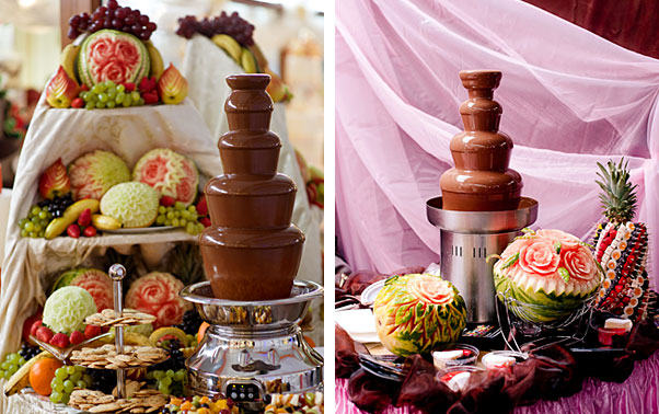 Fantana de ciocolata si sculpturi in fructe la nunta